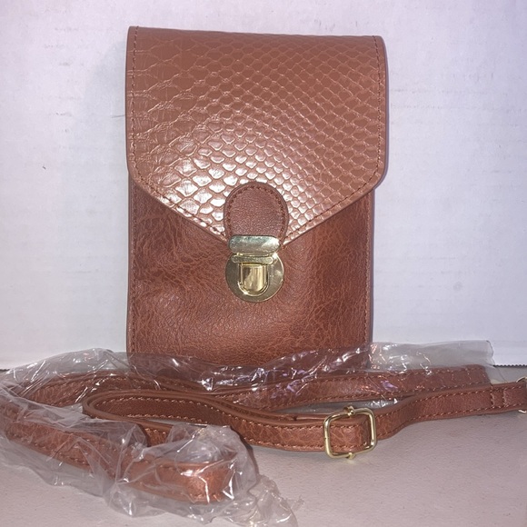 NWOT touchscreen purse with adjustable, removable strap, brown faux leather - Picture 1 of 11